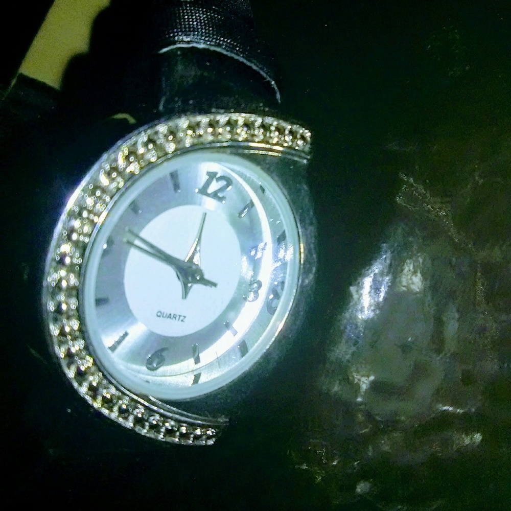 Swirl Watch